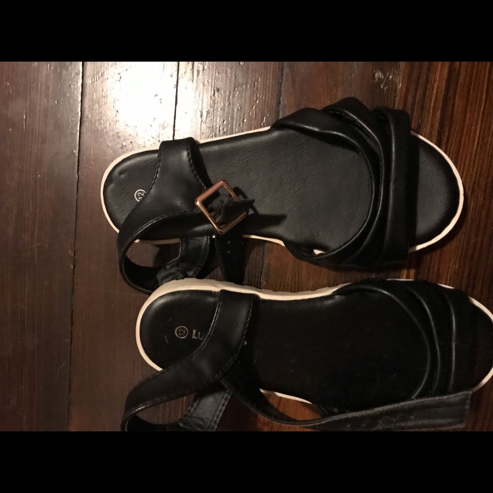 Girls black sandals